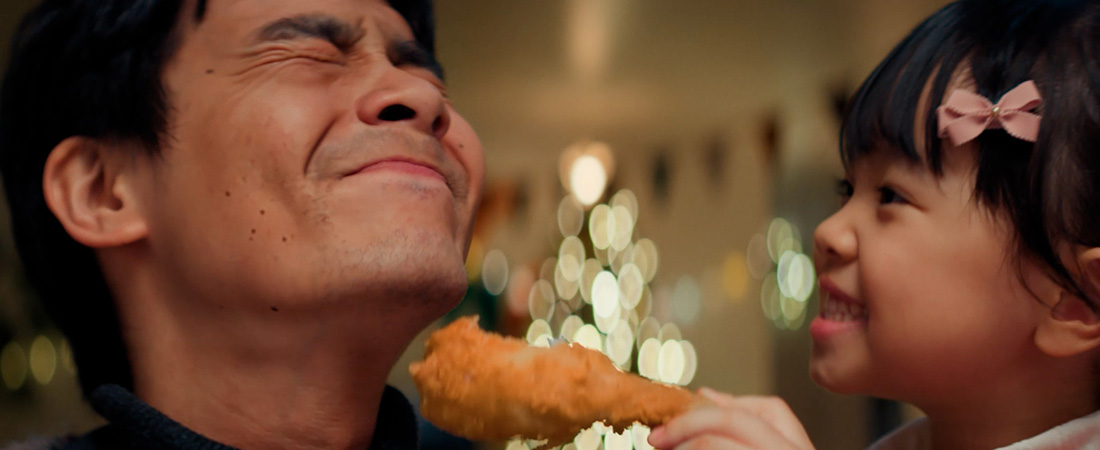 ケンタッキーフライドチキン　パーティバーレル「40年間クリスマスの中心にいた」篇