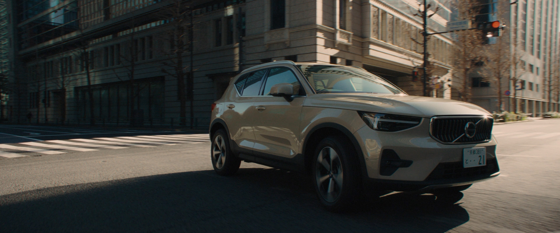 ボルボ・カー・ジャパン　VOLVO XC40　安心を選ぶ篇